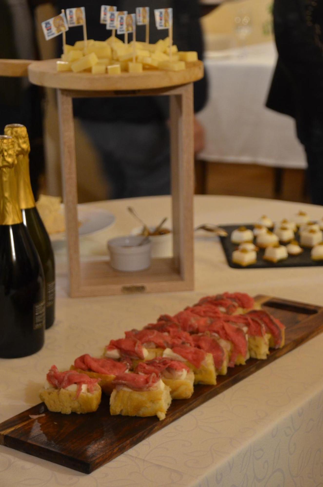 Agriturismo Al Credazzo 파라디솔리고 외부 사진